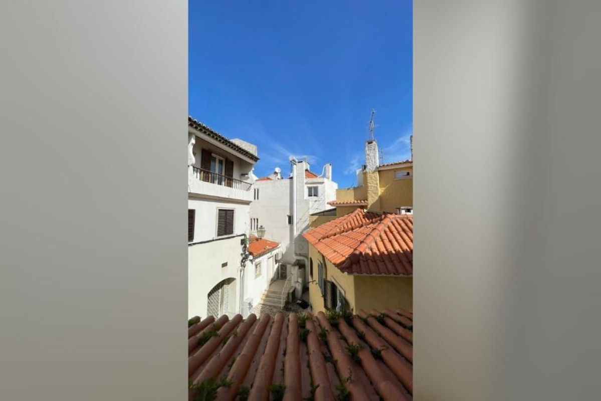 Office in Cascais, Portugal - picture 10