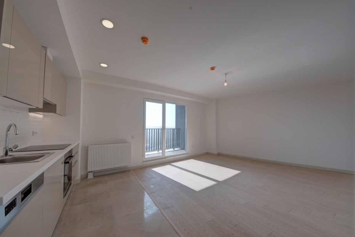 Flat in Istanbul, Turkey - picture 10