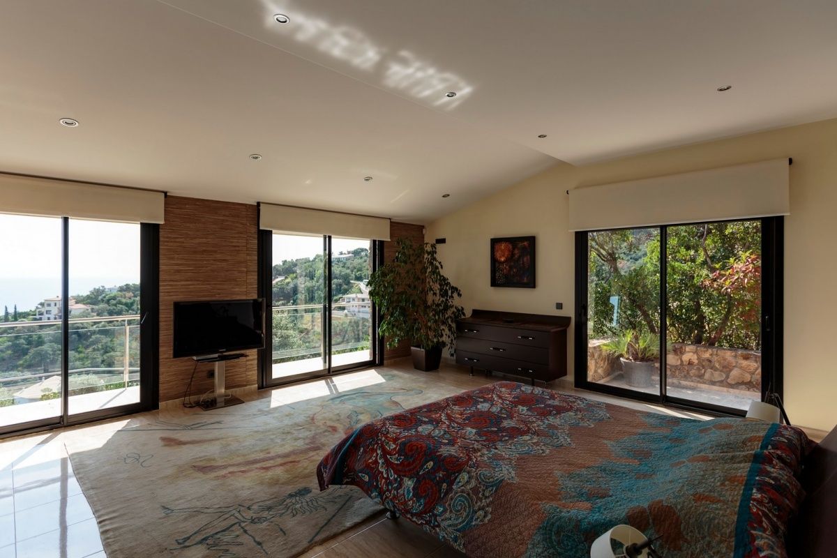 Casa en la Costa Brava, España, 644 m² - imagen 10