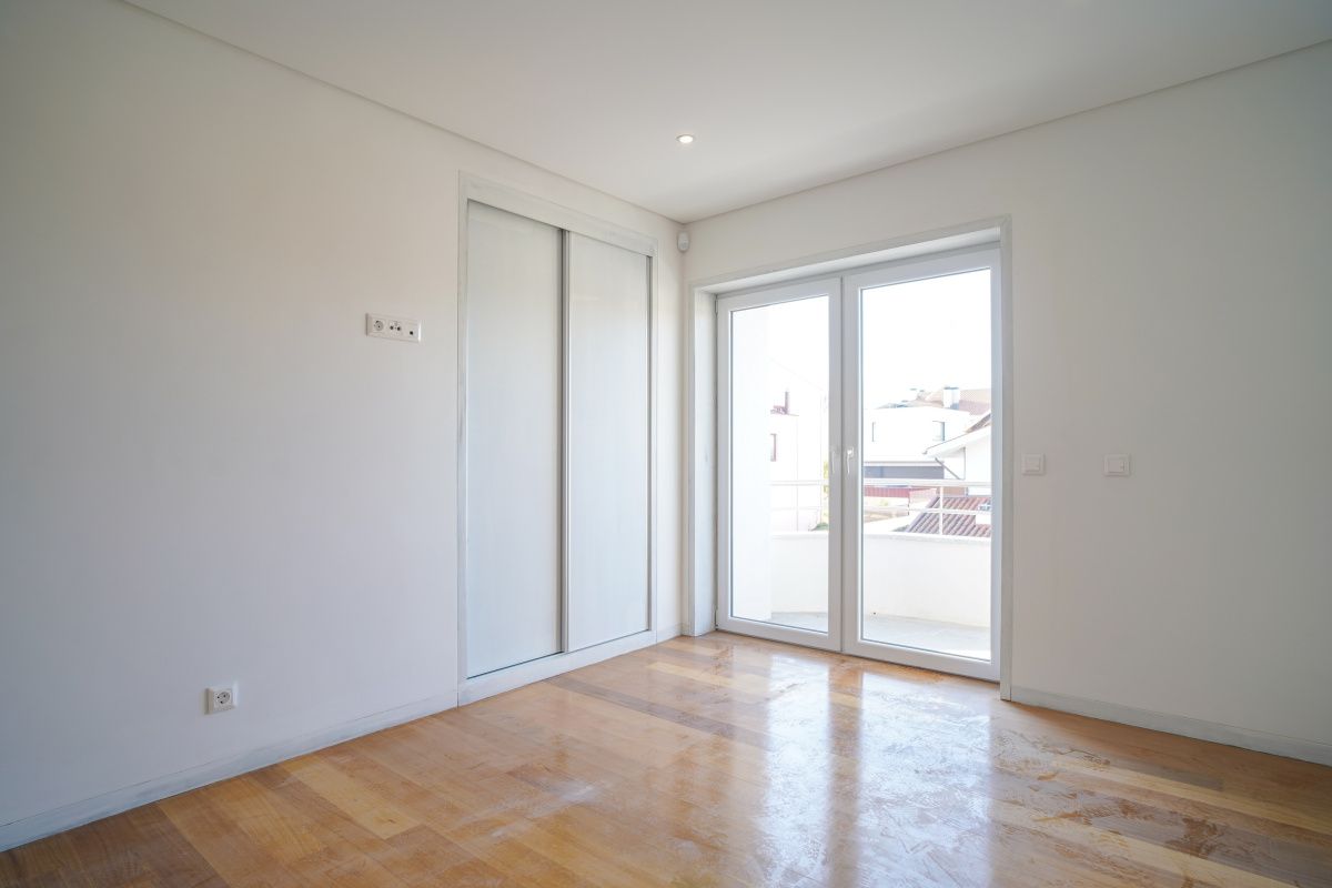 Maison à Vila Nova de Gaia, Portugal, 385 ares - image 11