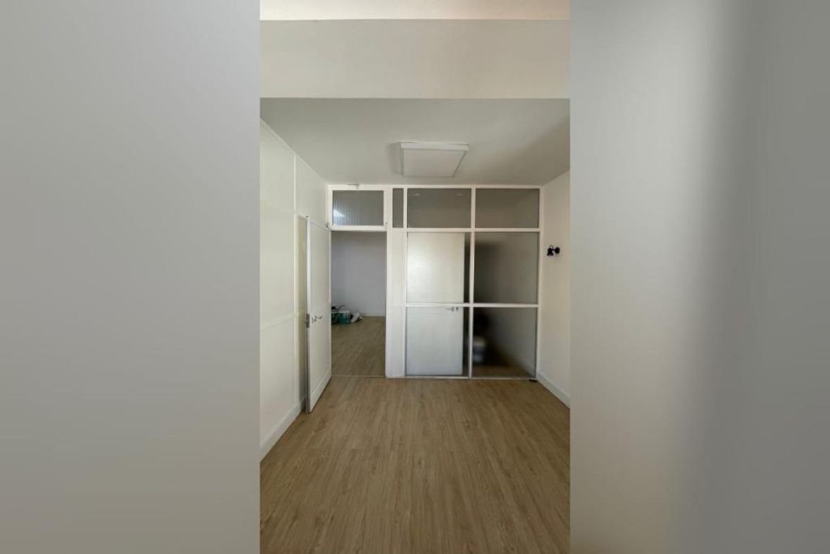 Office in Cascais, Portugal - picture 11