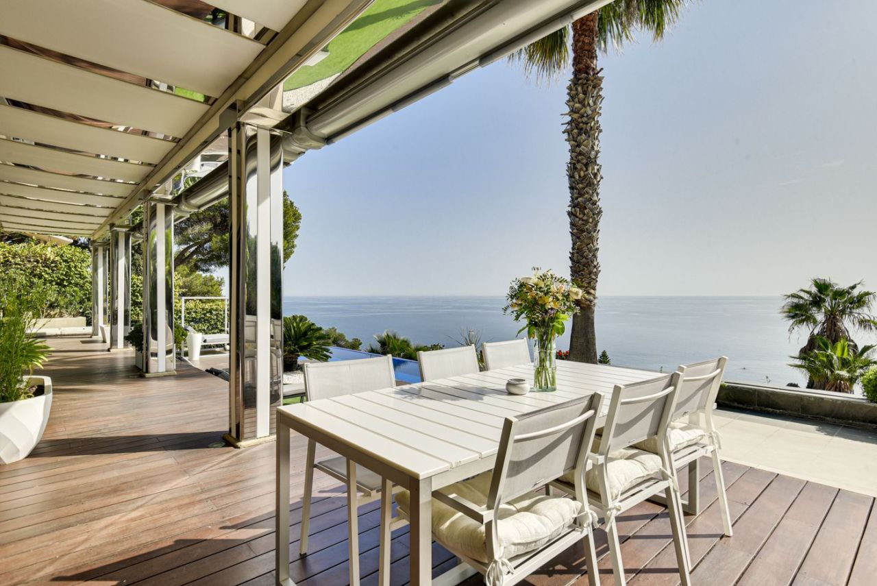 Maison sur la Costa Brava, Espagne, 680 m² - image 1