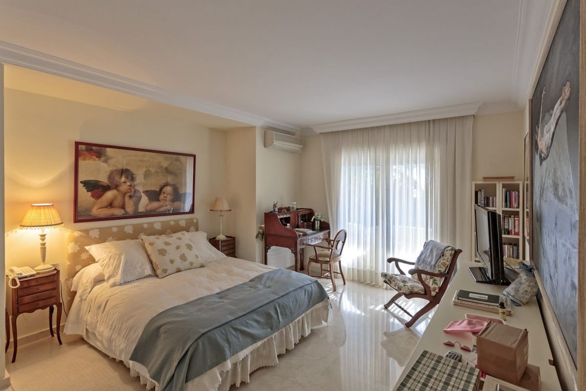 House on Costa del Maresme, Spain, 1 344 m² - picture 11