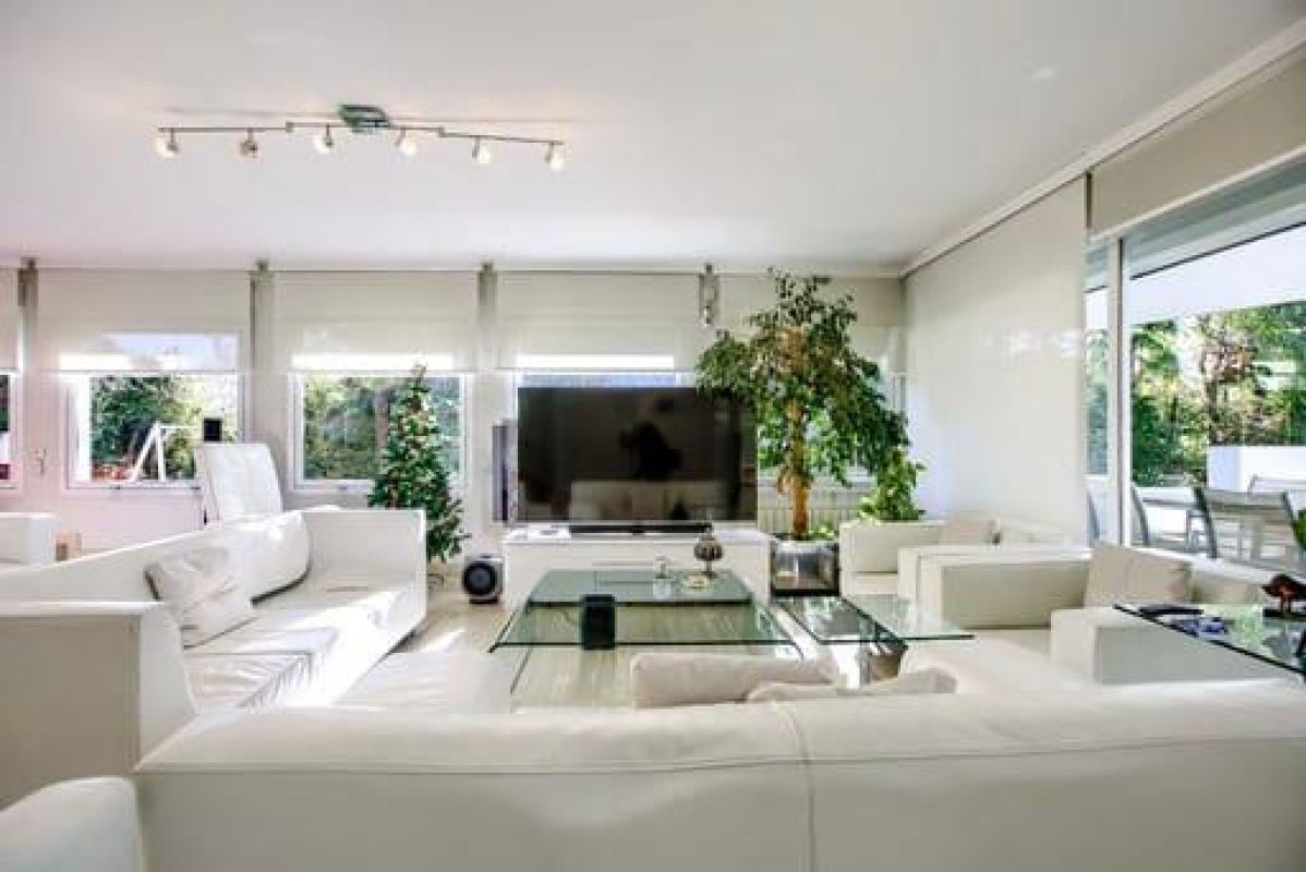 Chalet à Madrid, Espagne, 1 300 m² - image 12