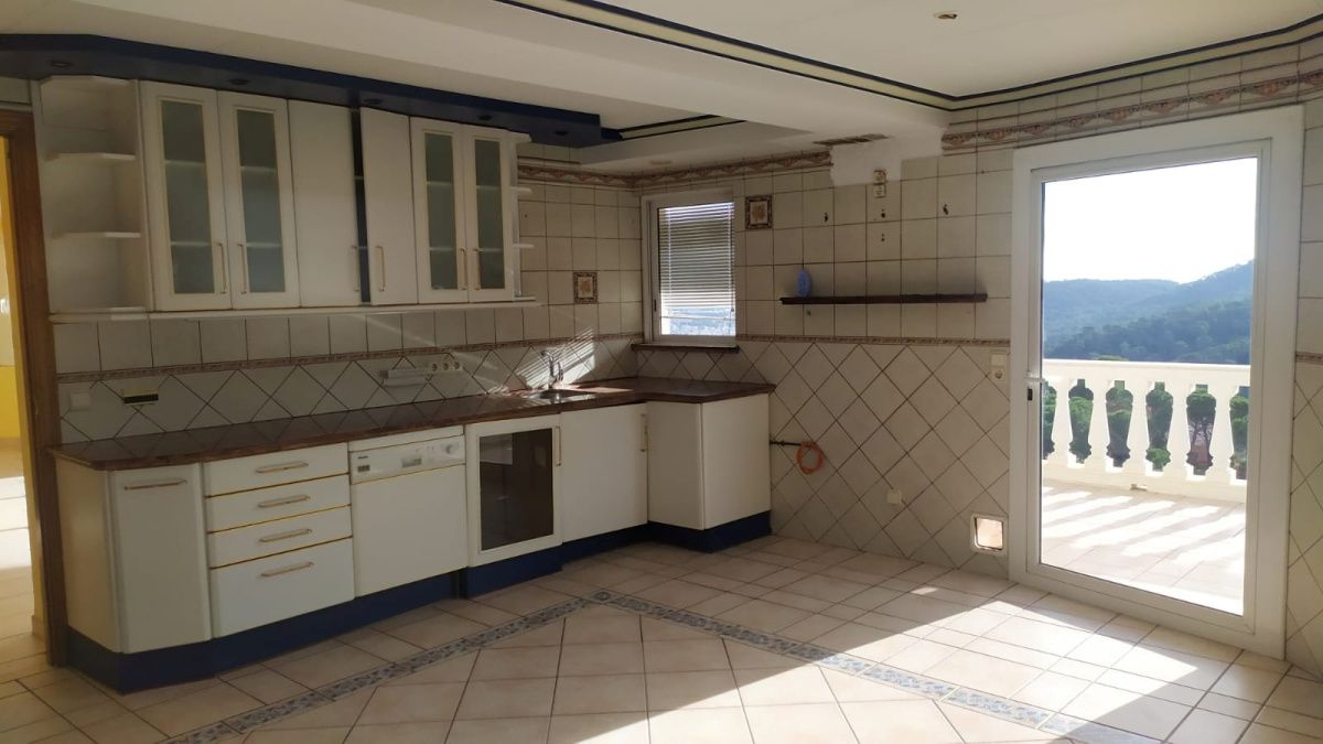 House in Girona, Spain, 272 m² - picture 13