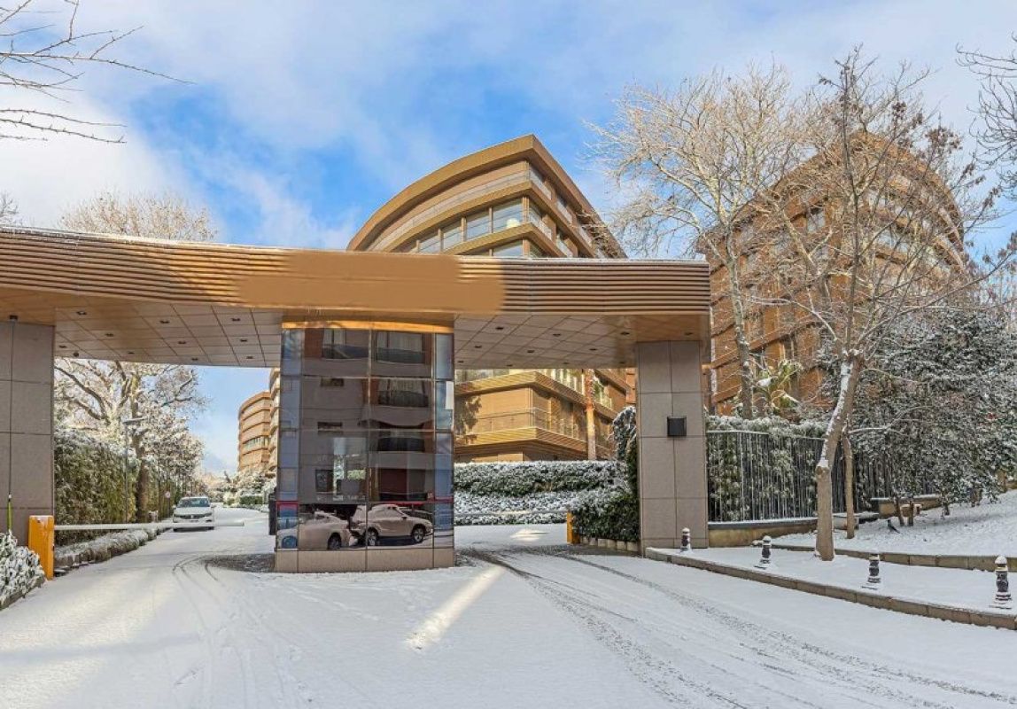 Flat in Istanbul, Turkey, 557 m² - picture 14