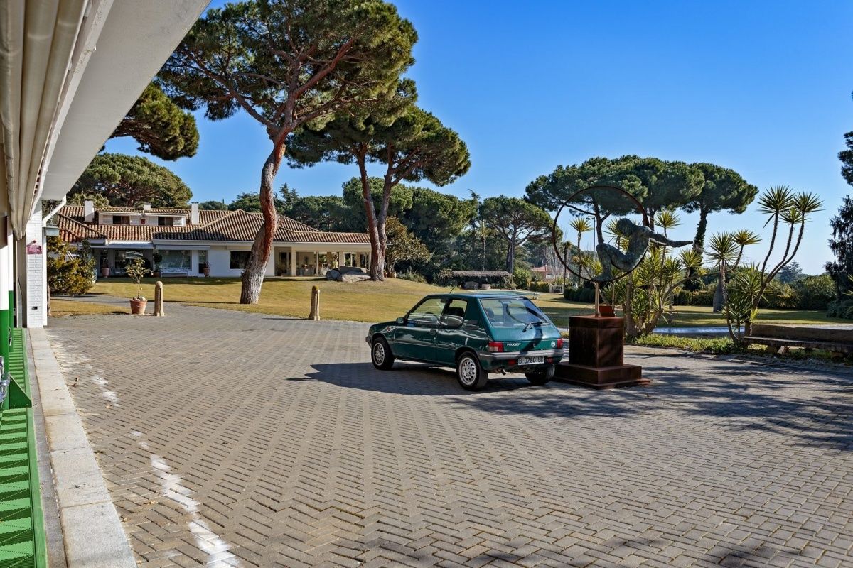 House on Costa del Maresme, Spain, 1 344 m² - picture 15