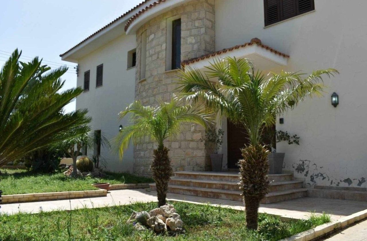 Villa en Limasol, Chipre, 318 m² - imagen 1