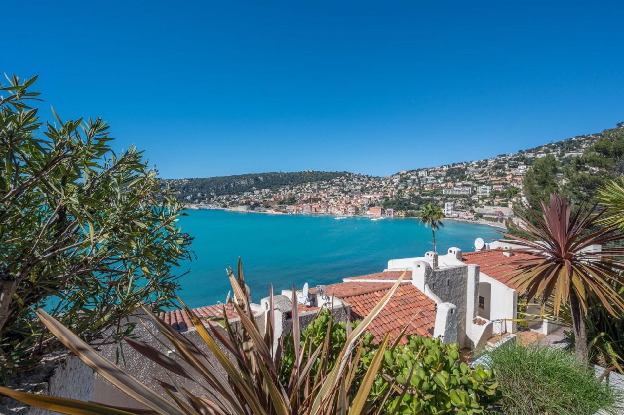 Casa en Villefranche-sur-Mer, Francia, 200 m² - imagen 2