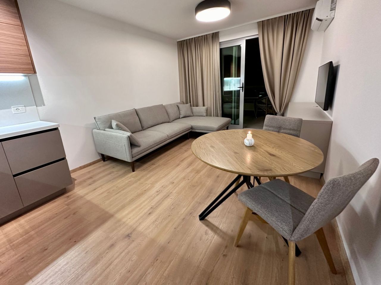 Piso en Budva, Montenegro, 61 m² - imagen 10