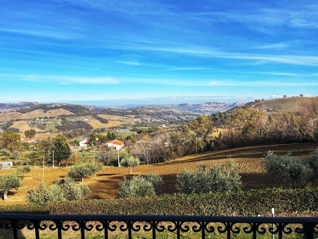 Villa in Pescara, Italy, 180 m² - picture 2