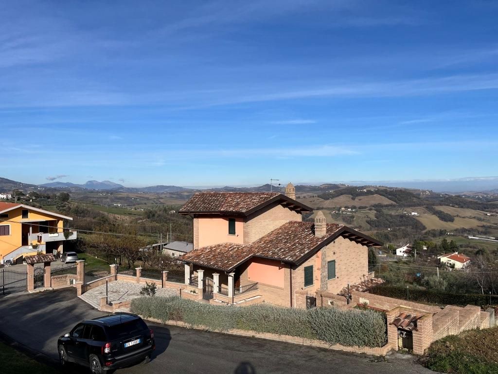 Villa in Pescara, Italy, 180 m² - picture 16