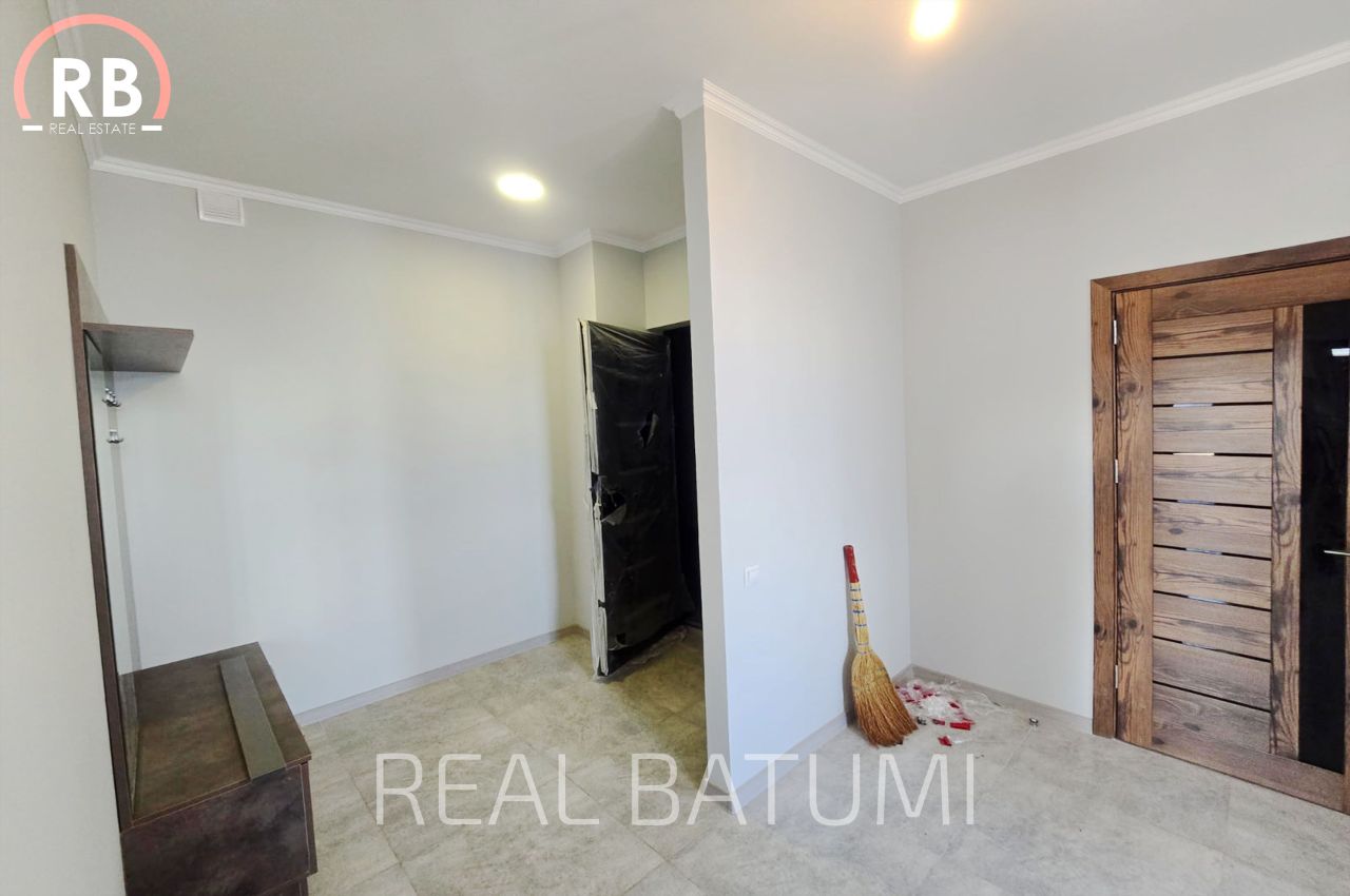 Flat in Batumi, Georgia, 73.1 m² - picture 3