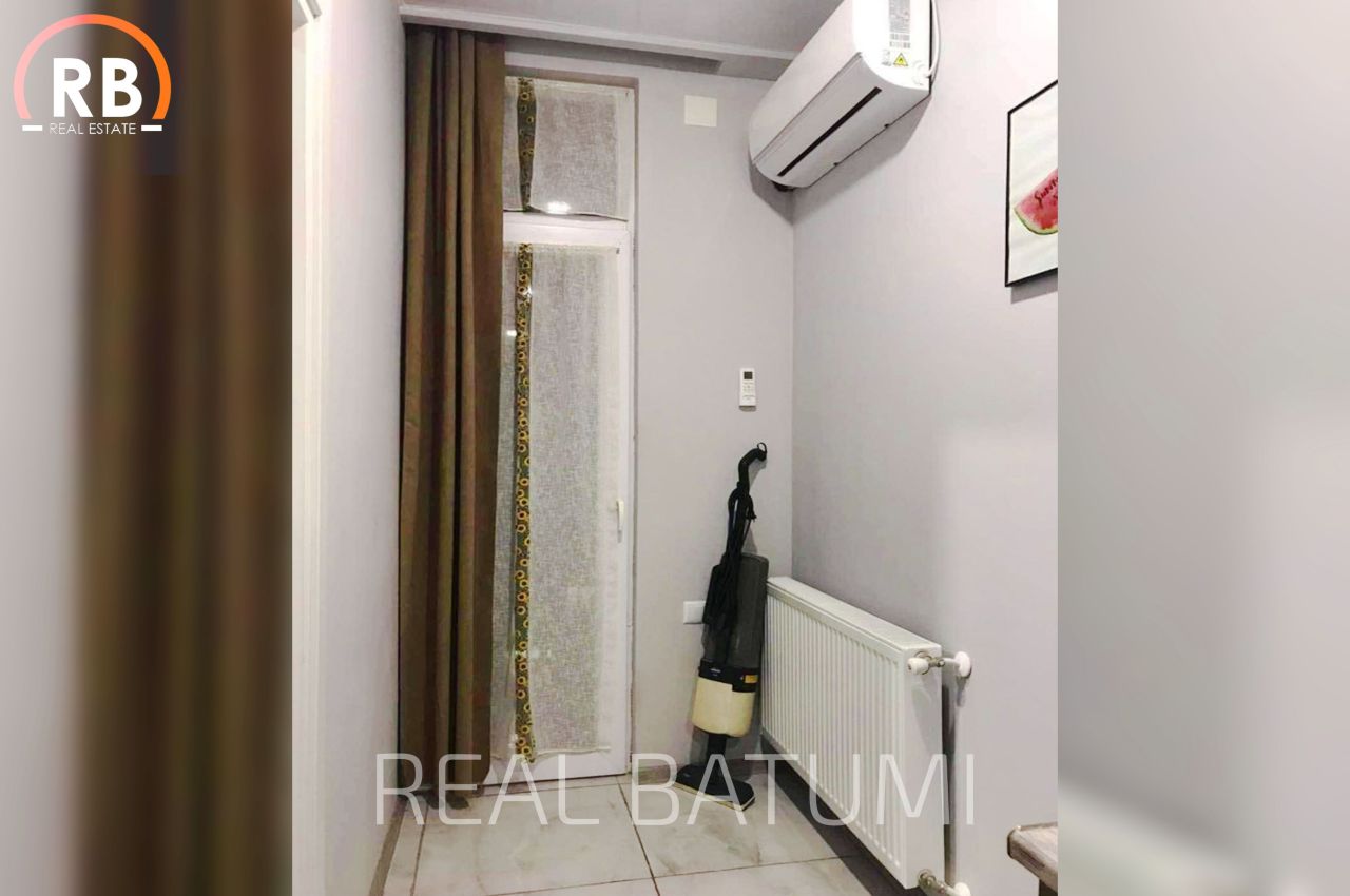 Flat in Batumi, Georgia, 42 m² - picture 4