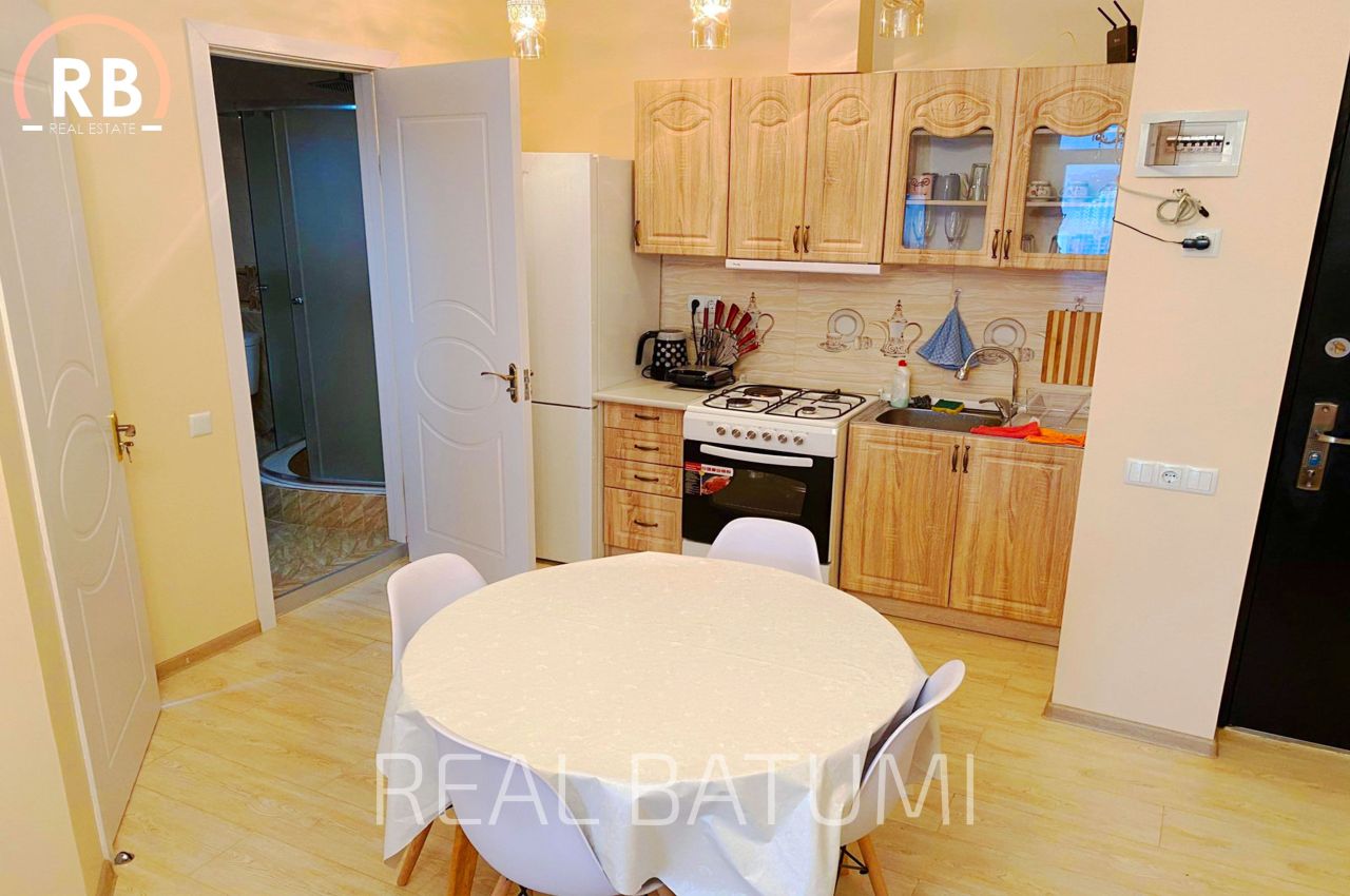 Flat in Batumi, Georgia, 51 m² - picture 3