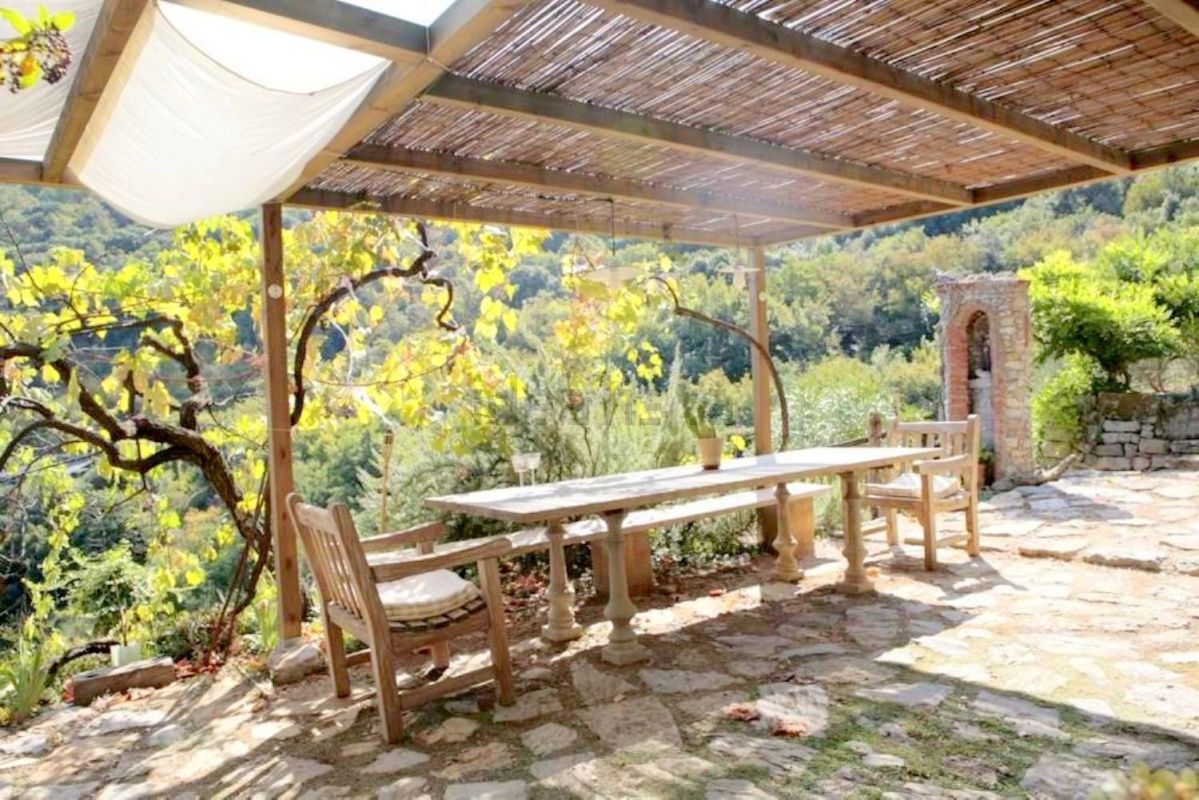 Maison à Portovenere, Italie, 150 m² - image 4