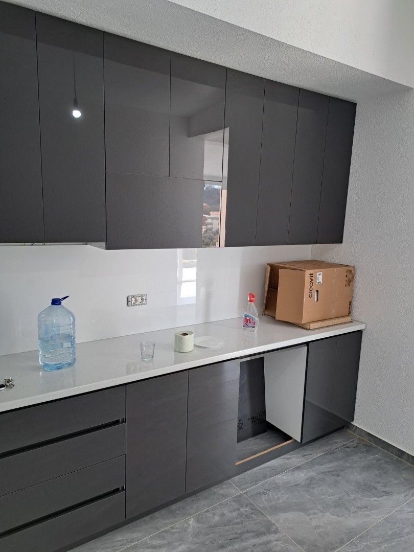 Appartamento a Dobra Voda, Montenegro, 56 m² - foto 2