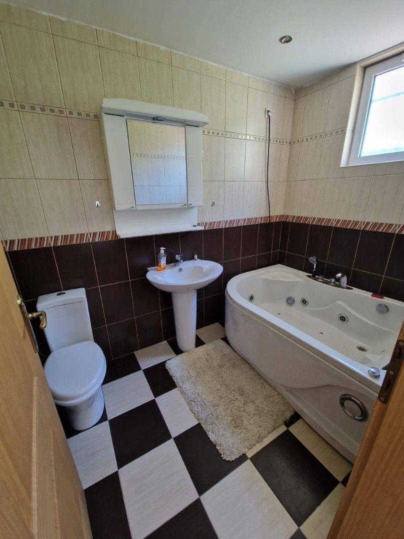 Appartamento a Petrovac, Montenegro, 90 m² - foto 17