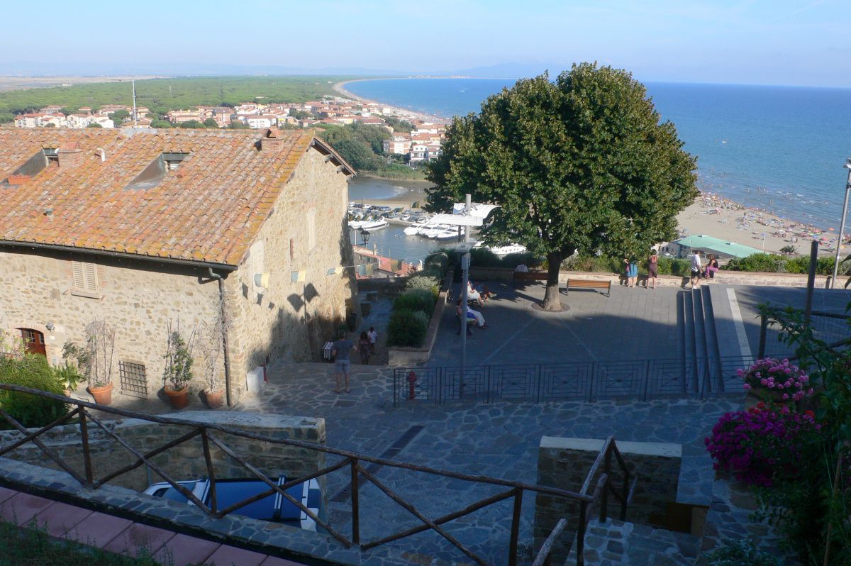 Piso en Castiglione della Pescaia, Italia, 100 m² - imagen 1