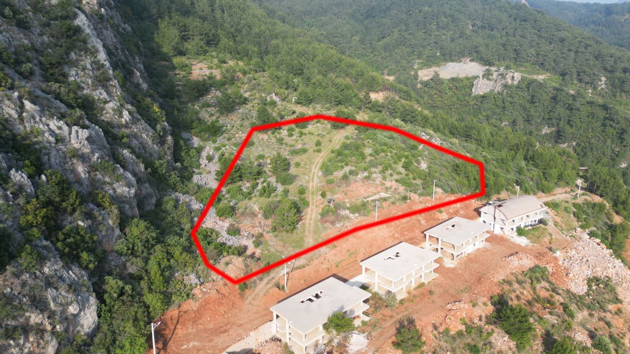 Terrain à Alanya, Turquie, 9 767 m² - image 6