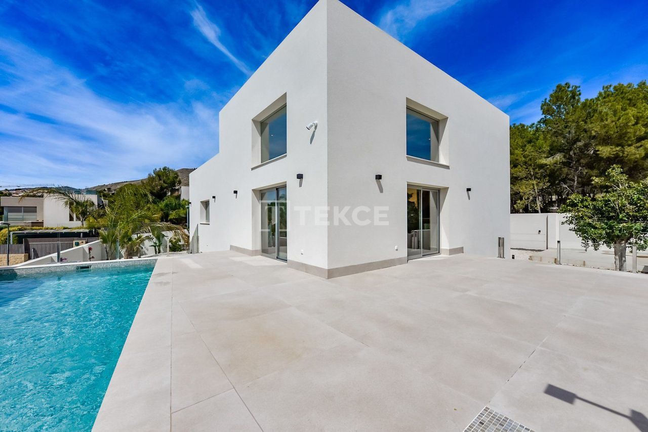 Villa en Finestrat, España, 380 m² - imagen 1