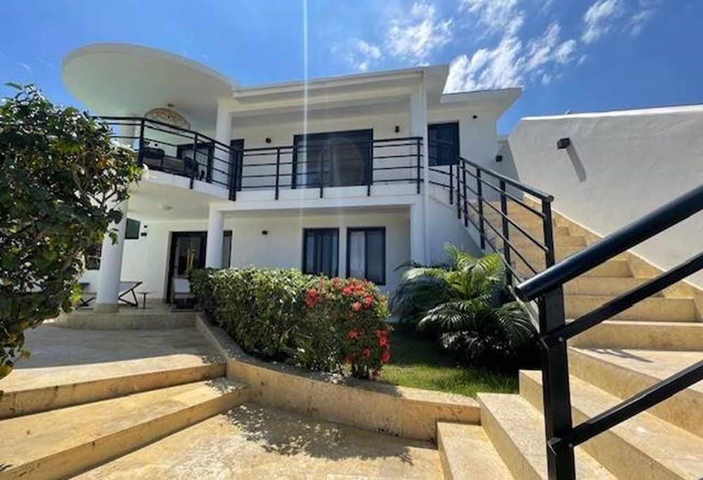 Casa lucrativa en Cabarete, República Dominicana, 360 m² - imagen 1