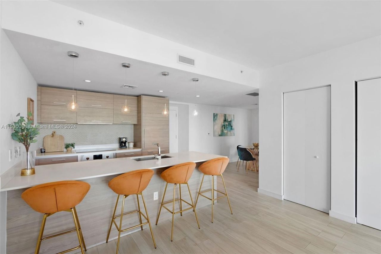 Appartement à Miami, États-Unis, 100 m² - image 8