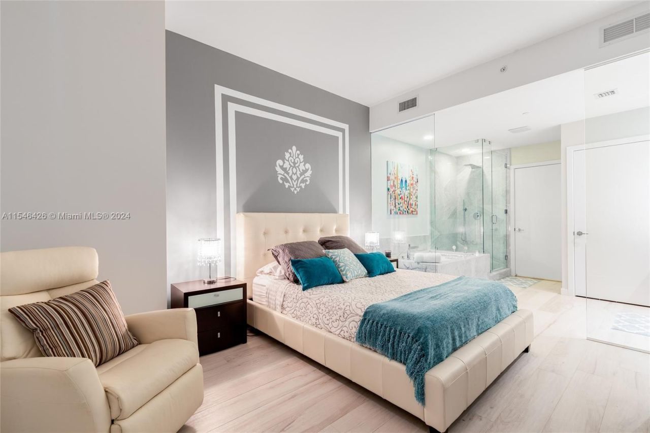 Piso en Miami, Estados Unidos, 110 m² - imagen 10