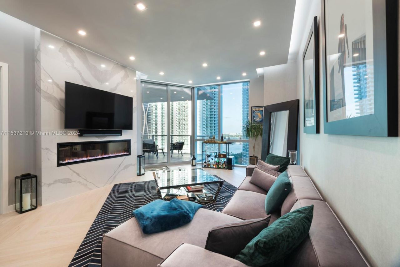 Appartement à Miami, États-Unis, 120 m² - image 1