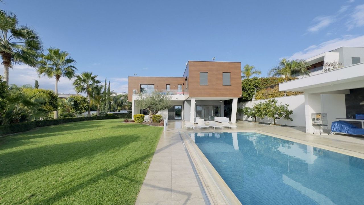 Villa en Limasol, Chipre, 419 m² - imagen 1