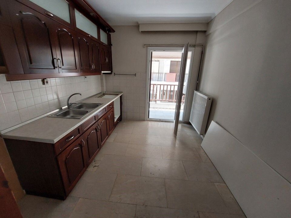 Flat in Thessaloniki, Greece, 100 m² - picture 1