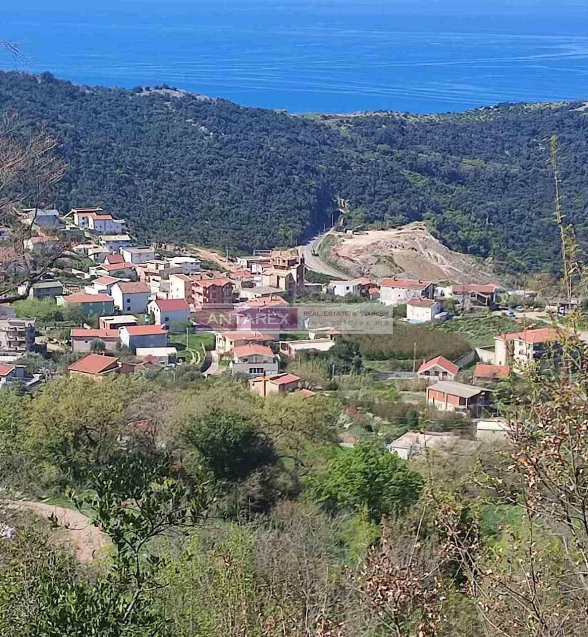 Terreno en Dobra Voda, Montenegro, 24 746 m² - imagen 4