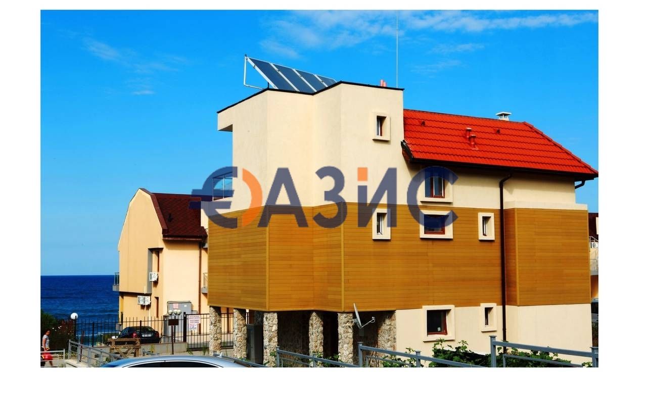 Maison à Sozopol, Bulgarie, 290 m² - image 1