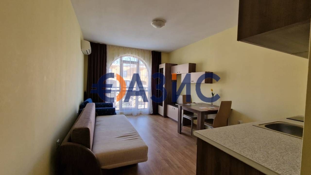 Apartment in Elenite, Bulgaria, 28.1 m² - picture 1