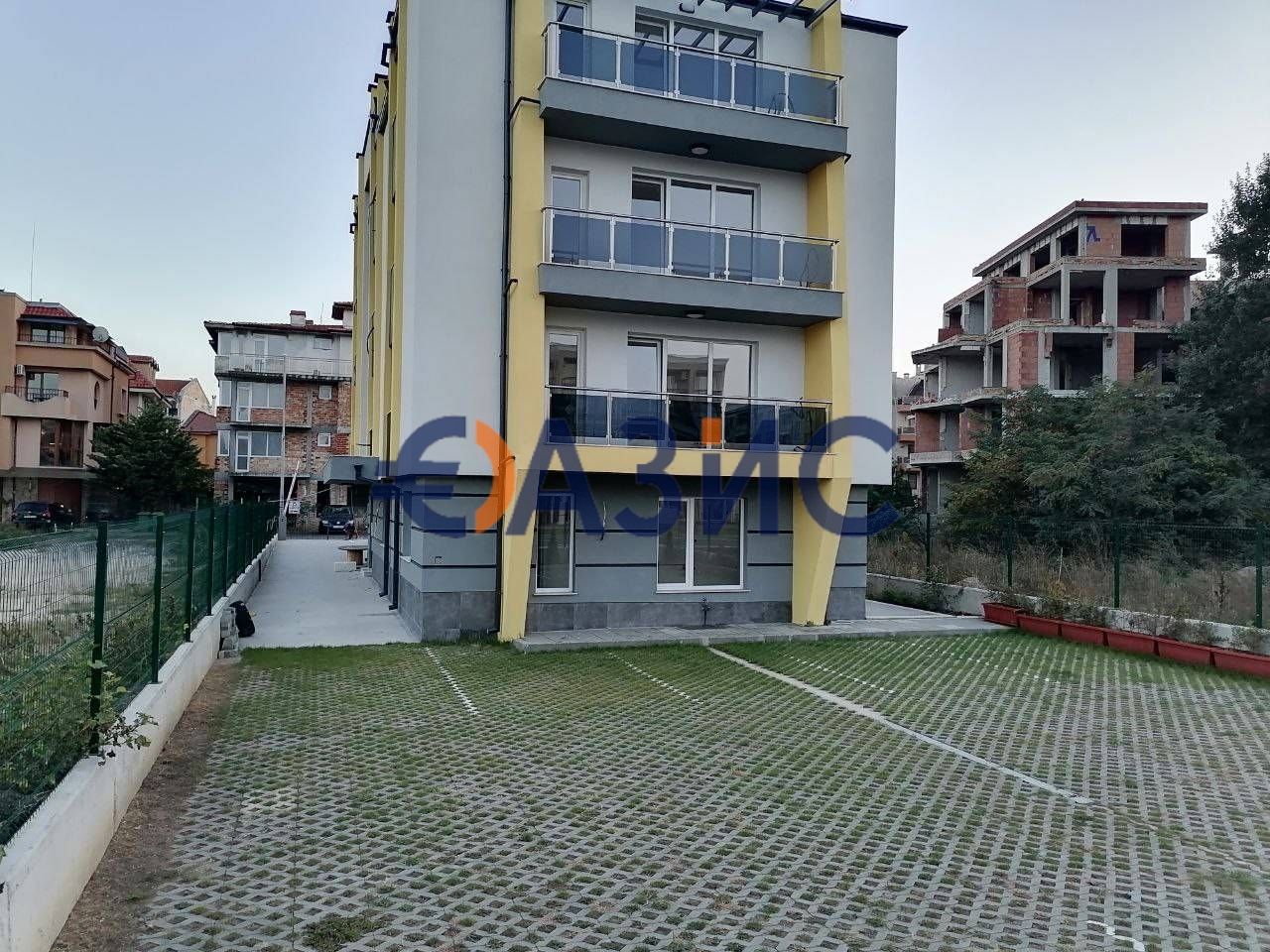 Apartamento en Nesebar, Bulgaria, 63.4 m² - imagen 1