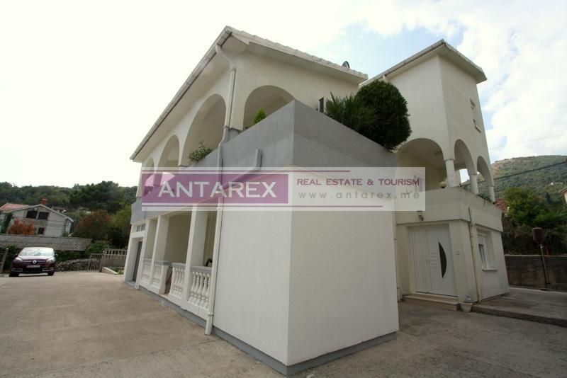 Villa in Kamenari, Montenegro, 309 m² - picture 3