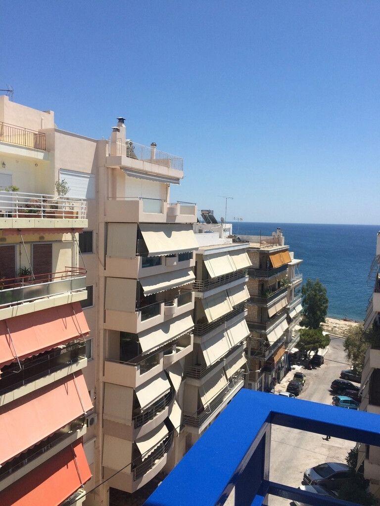 Flat in Pireas, Greece, 110 m² - picture 1