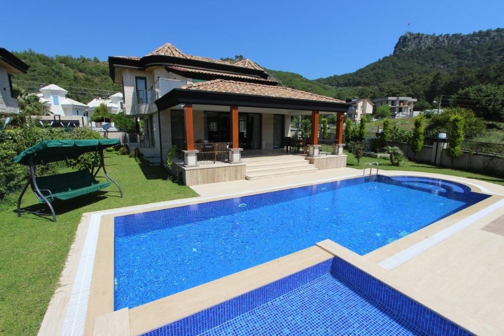 Villa in Kemer, Türkei, 250 m² - Foto 1