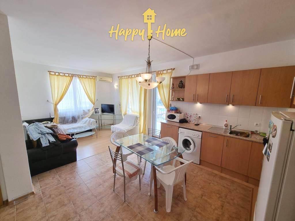 Appartement à Slantchev Briag, Bulgarie, 88 m² - image 1