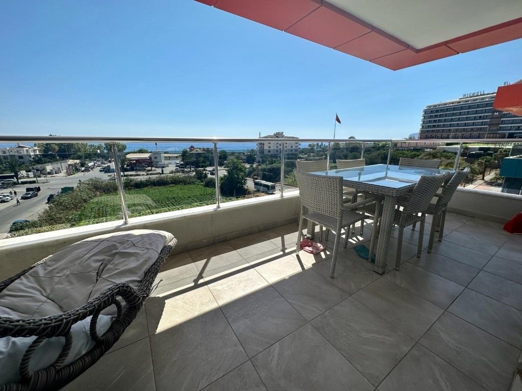 Apartment in Kestel, Turkey, 240 m² - picture 4