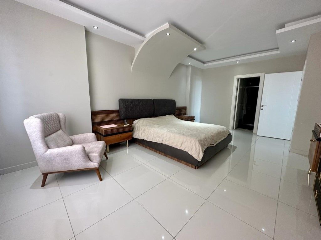 Apartment in Kestel, Turkey, 240 m² - picture 12