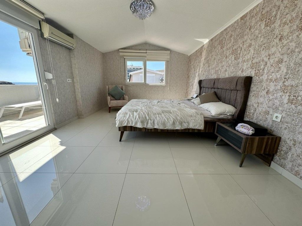 Apartment in Kestel, Turkey, 240 m² - picture 17