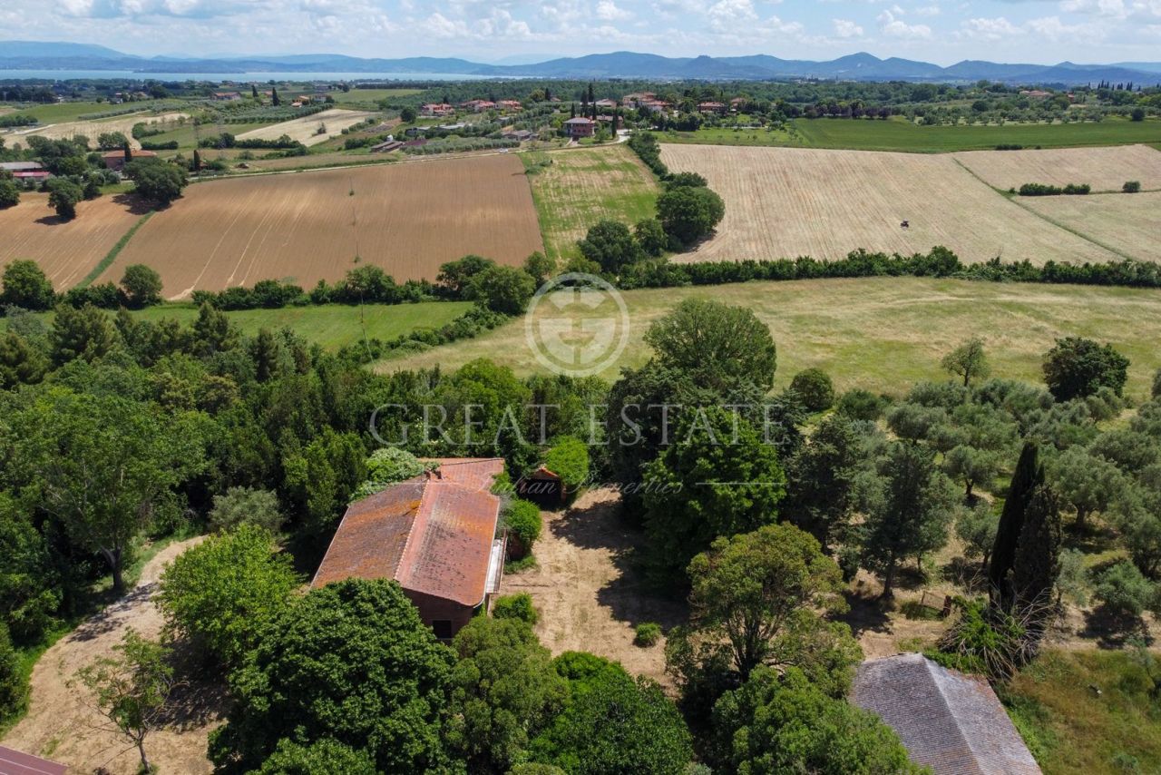 Casa en Castiglione del Lago, Italia, 323.8 m² - imagen 5