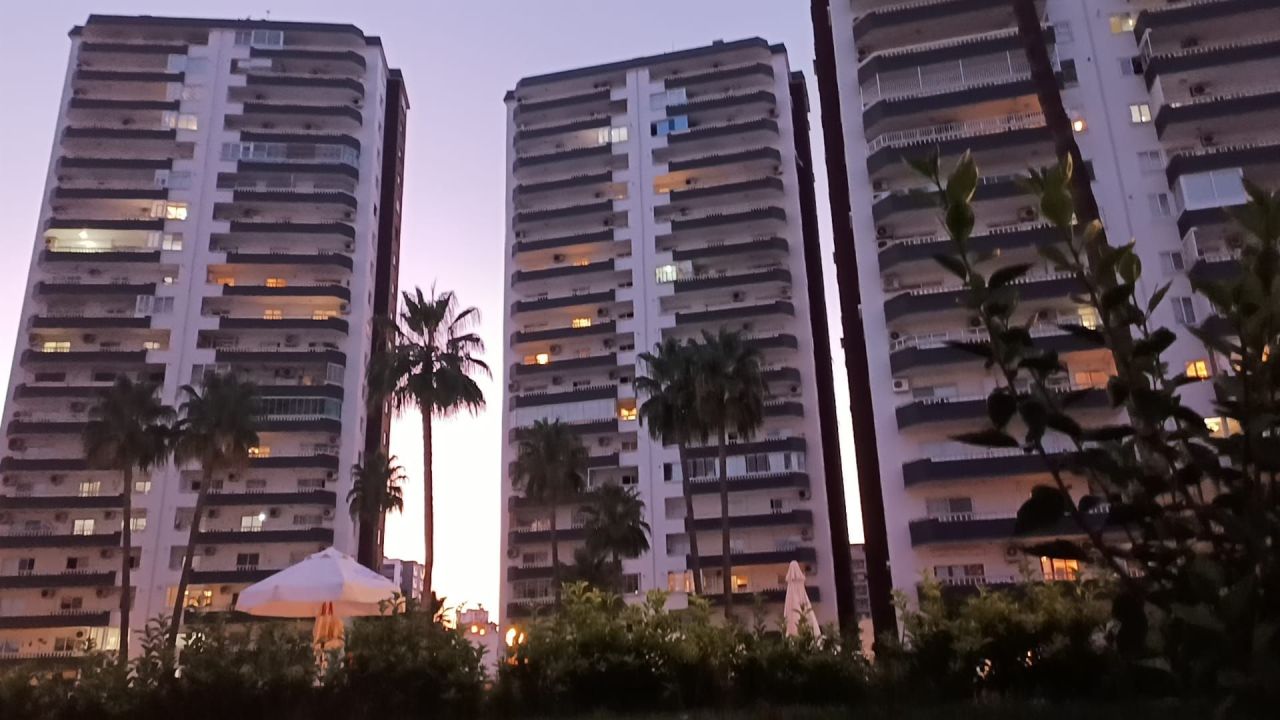 Piso en Mersin, Turquia, 280 m² - imagen 1