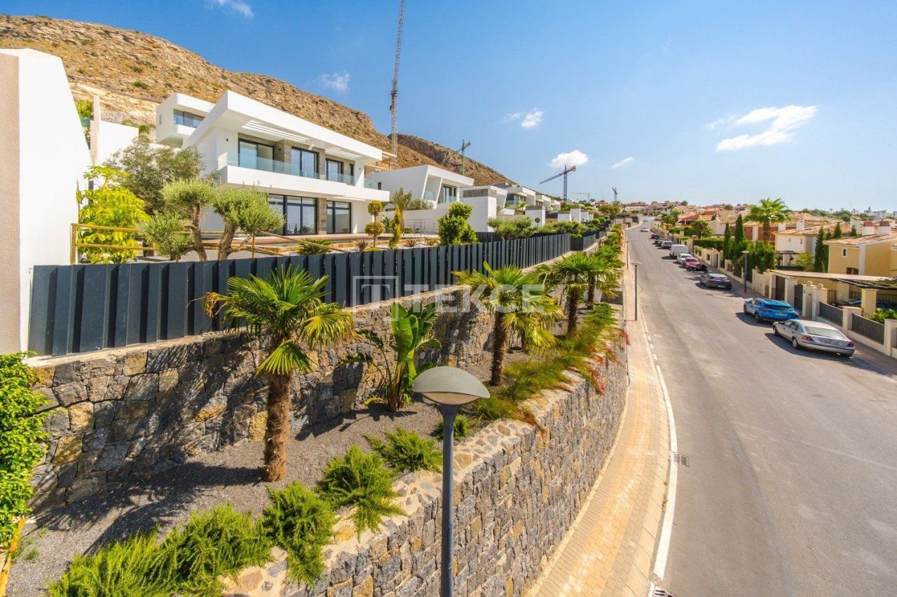 Villa en Finestrat, España, 998 m² - imagen 3