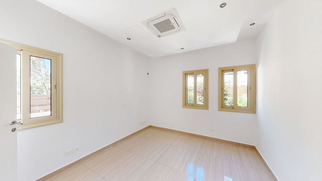 Villa en Kissonerga, Chipre, 204 m² - imagen 9