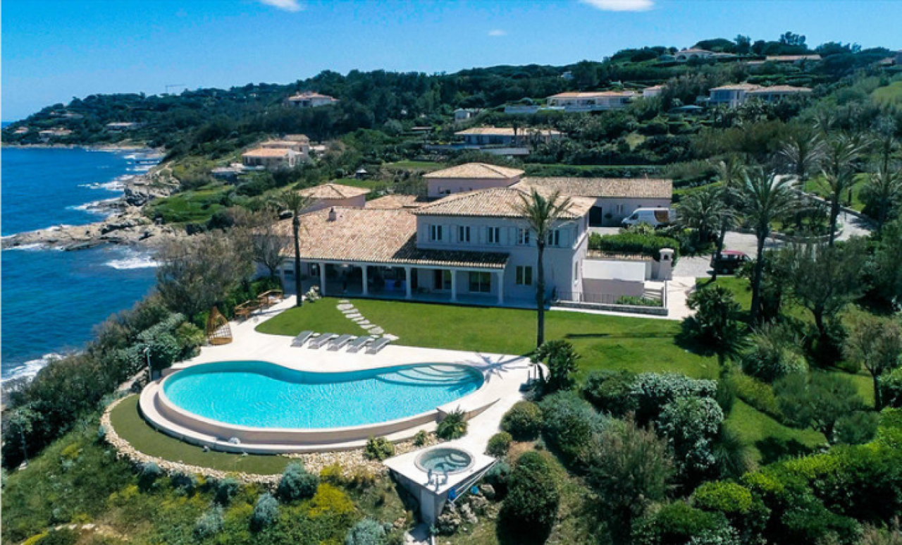 Villa in Saint-Tropez, France, 580 m² - picture 1