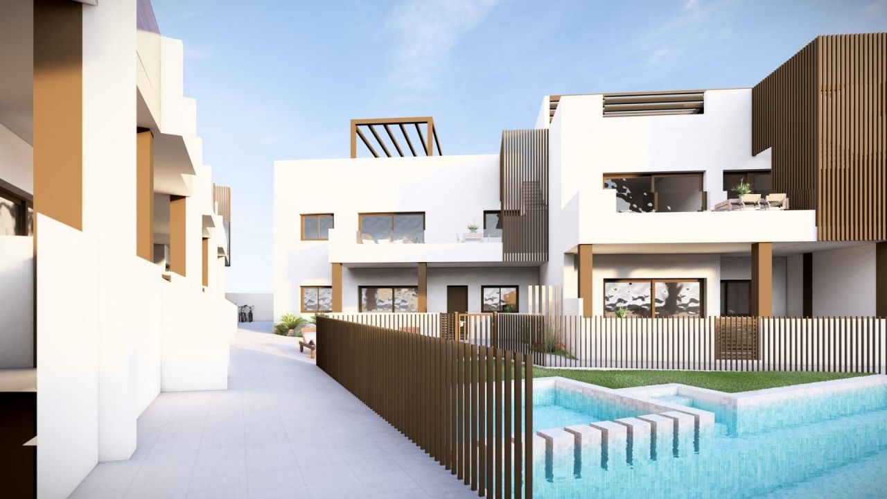 Bungalow in Pilar de la Horadada, Spanien, 97 m² - Foto 1