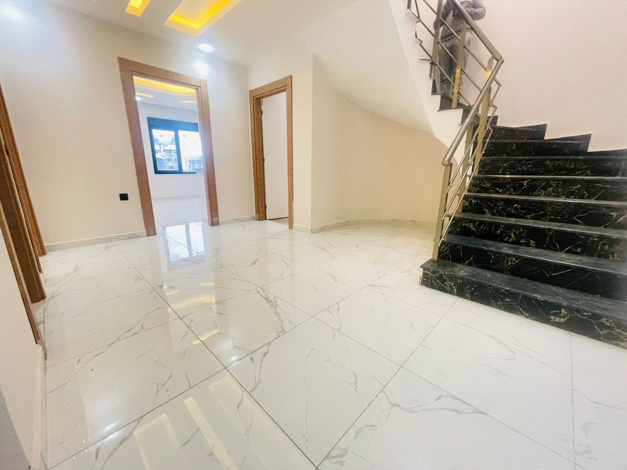 Penthouse in Alanya, Türkei, 375 m² - Foto 2