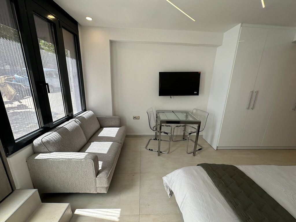 Maisonette in Pireas, Greece, 44 m² - picture 1